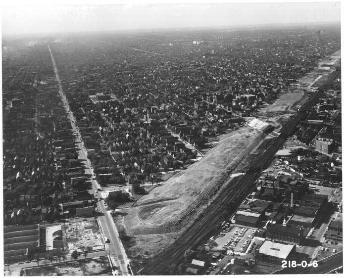 NORTHWEST EXPRESSWAY ABOVE ARMITAGE AVENUE IN 1958 WITH