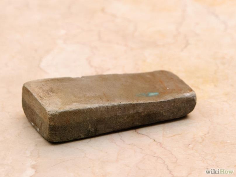 2. Lubricate your sharpening stone. If you are using a whetstone or ceramic stone, you should soak the stone in the water for the correct amount of time.