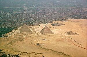 Pyramids & Giza Built between