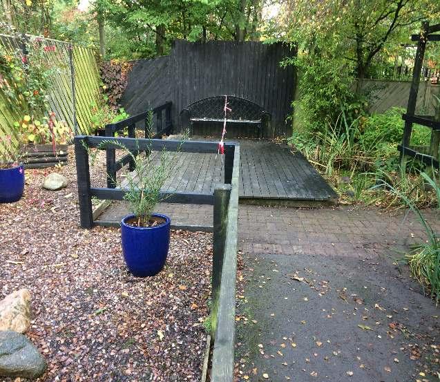The Friends have already installed a new piece of fencing here after part of the old pergola had to be removed for safety reasons.