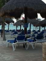 Job chairs to facilitate the access to the beach and bathing There