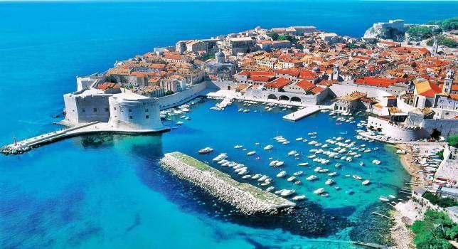 CLASSIC CROATIA 15 DAY ESCORTED TOUR 24 Sep 08 Oct 2018 Including 7 night Deluxe Adriatic Cruise Medieval cities, pristine beaches, forests, waterfalls and picturesque lakes, thousands of years of