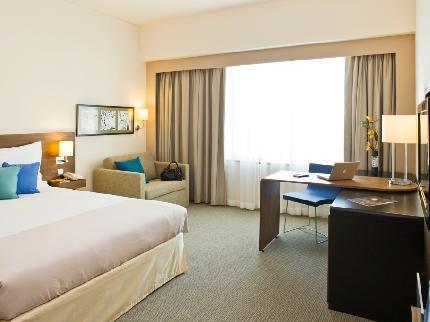 US$ 856 Single Room US$ 1034 Double Room US$ 1211 Single Room US$ 1442 Double Room Location: Opposite Deira City Centre 3km from Dubai