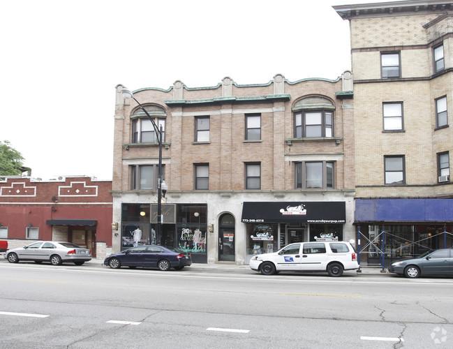 SALES COMPS 2937 N Clark, Chicago, IL 60657 Square Footage: 8557