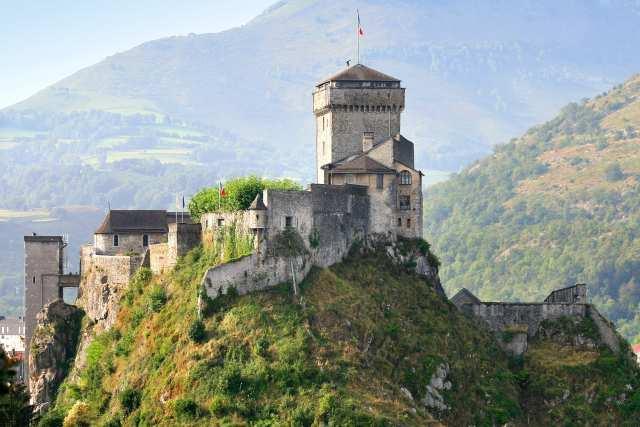 Château Fort de Lourdes This thousand-year-old fortress, which has never been conquered, is a listed historical monument and a museum of France.