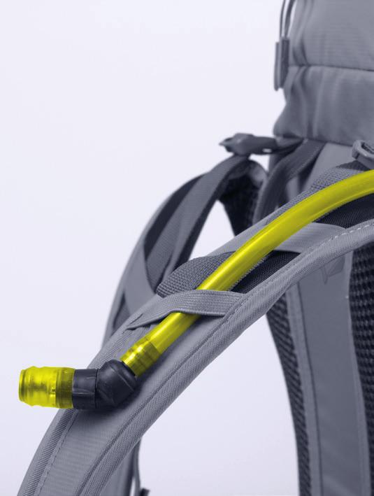 Place the hydration system in the elastic pouch on the back of your pack.