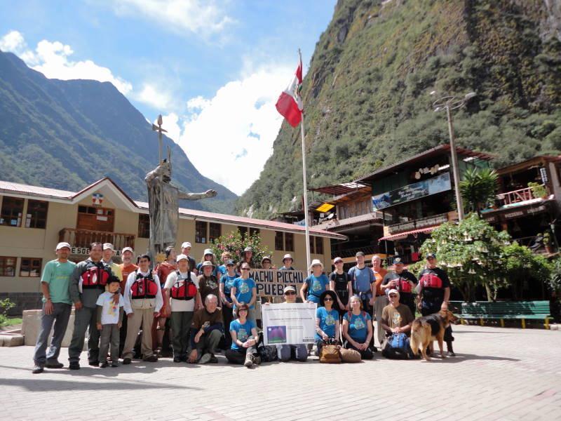 On November 11, 2012, the volunteers presented Personal Flotation Device rescue life vests (PFDs) donated by REI to the Machu Picchu Pueblo Search and Rescue team, consisting of local Police and
