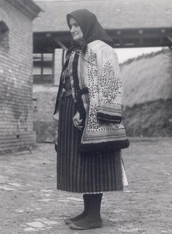 woman from Barica dressed in winter