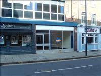 38 SqM) 16,000 24 Wood Street, Wakefield, WF1 2ED AVAILABLE CITY CENTRE RETAIL UNIT Open plan and broadly rectangular in shape Modern alumiunium shop front 18ft 8in