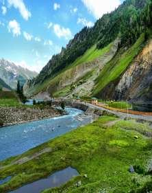 06 Days 05 Nights Amazing Kashmir / Taj Mahal Tour Package DAY 01 : DELHI ARRIVAL Upon arrival at Indira Gandhi International Airport, after your immigration and customs clearance, you will be met by