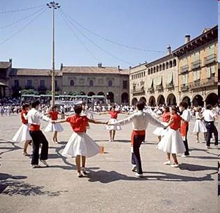 Folk tradition The sardana is the Catalan national folk dance and music, though originally