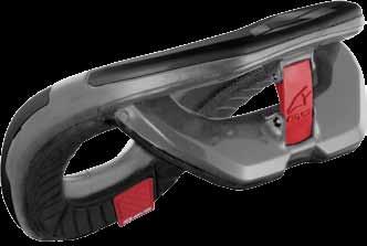 r4 The R4 is a lightweight, form fitting race collar offering