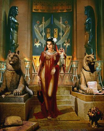 Cleopatra VII: 51 30 BCE Cleopatra VII (commonly known as just 'Cleopatra') is one of the most famous queens of Egypt. Was well educated and spoke many languages including Egyptian.