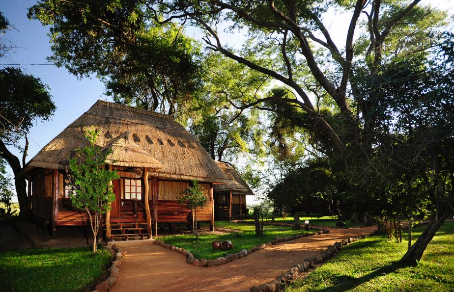 Classic Zambia Safari Lodge Kafunta is a classic Zambian safari lodge and combines all the essentials when going on safari.