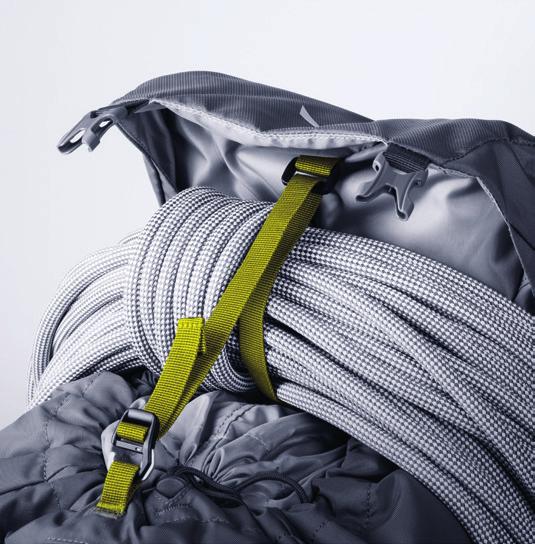 Lower pole fixation Hip belt pocket Thread the pole tip