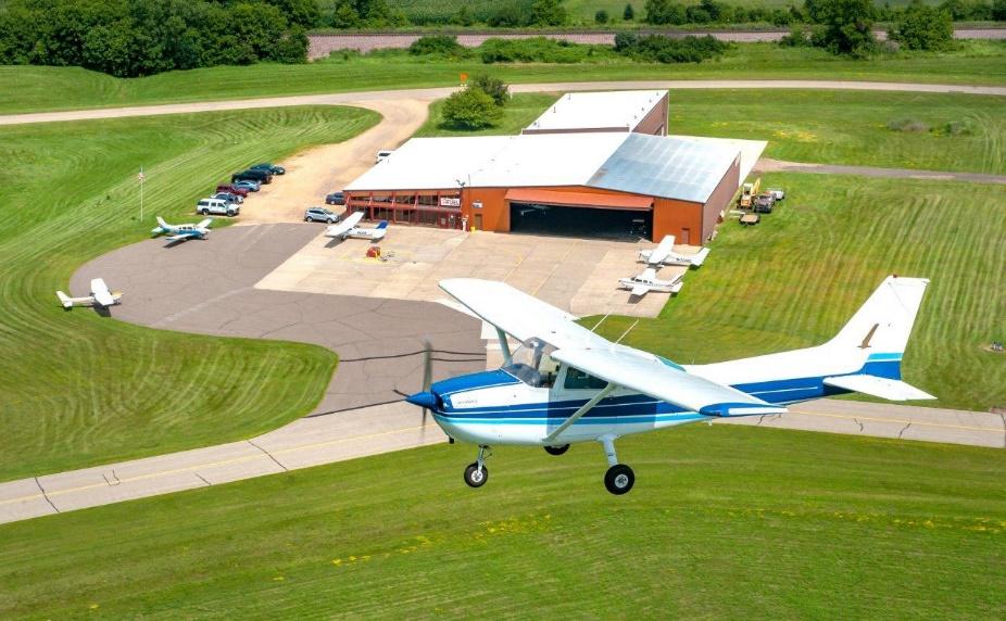 6 Economic of Lake Elmo Airport Lake Elmo Airport at a Glance Runways: 14/32, 2849 x 75 4/22, 2,496' x 75' Based Aircraft (2016): 194 Operations (2016): 27,275 Percent of Operations that are