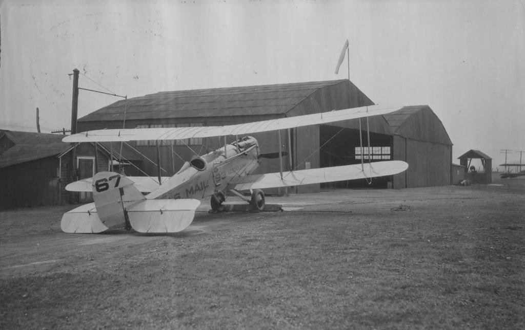 193 on the field at Bellefonte, Pennsylvania, in December 1923. Bellefonte was an important refueling stop on the New York to Cleveland route from 1919 to 1926.