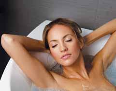 NAMŲ SPA PATOGU IR PRIVATU Vandens masažas apjungia savyje vandens ir masažo poveikį. Vienu metu organizmą veikia tiek vandens temperatūra, tiek ir vandens spaudimas į kūno paviršių.