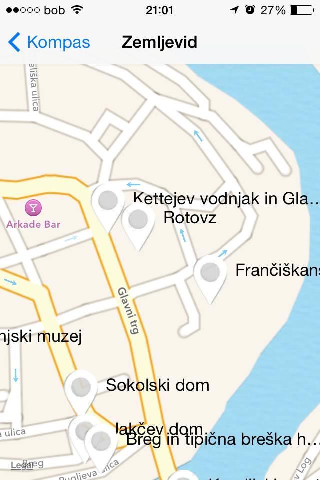 Slika 4.6: Pogled Zemljevid Vir: Cerovšek, lastni prikaz (2016) 4.3.5 POI Sestava pogleda POI je dokaj podobna pogledu Značka, le da ta predstavlja informacije o trenutnem POI-ju.