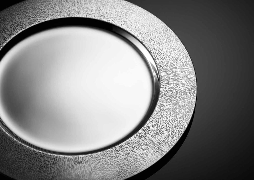 18.0 STUDIO CHARGER PLATES The charger plates feature the iconic Studio textured effect and are perfect for