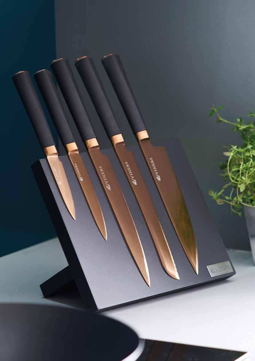 TITAN COPPER The Titan Copper 6 piece knife set offers a modern and practical element to your kitchen, suitable for all homes.