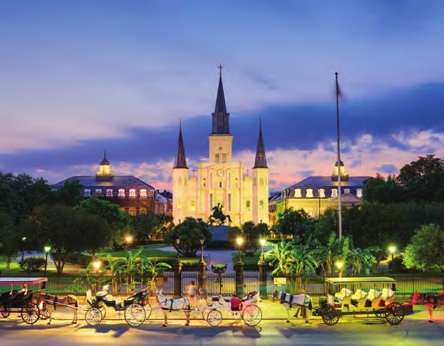 The French Quarter is the best place to sample the famous Creole and Cajun cuisine. It was here that the Spanish, in an attempt to make paella, created the famous jambalaya dish.