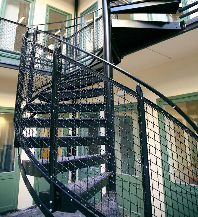 Alternative designs Railings Railings with glass infills, sheet metal infills or crenelated mesh are other types of railing made by Weland. These types of railing are child-proof, i.e. the maximum opening is 100 mm.