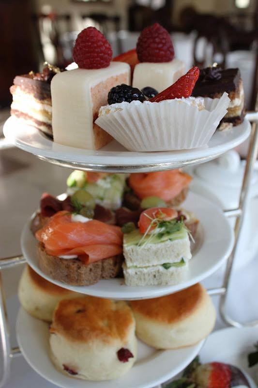 At noon, we ll meet at the legendary Chateau Frontenac hotel where we will enjoy a casual High Tea together.