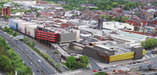 stockport Stockport is located 7 miles south of Manchester city centre and is one of the area s largest retail and commercial towns, set amongst the beautiful countryside of the Peak District and