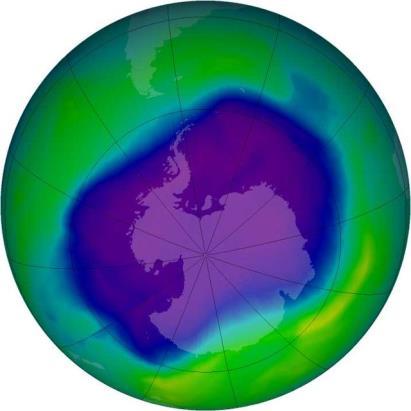 Smanjenje koncentracije ozona? Ozonski sloj je debljine oko 20 kilometara, a nalazi se na 15-35 km iznad Zemljine površine u gornjoj atmosferi (stratosferi).