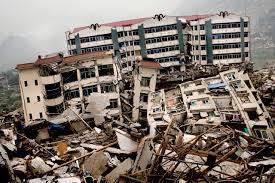 Litosferski hazard 2008. Sičuan provincija, Kina Više od 87.000 ljudi je poginulo u smrtonosnom zemljotresu u Sičuanu, a još 10 miliona je ostalo bez domova.