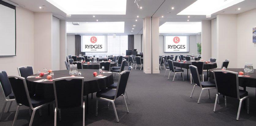 Rydges Auckland rooms and suites are modern and comfortable havens, with plenty of light.