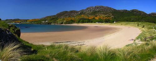 In the afternoon you can explore the area and perhaps take a private sailing trip around the coast with one of our local experts or play a round of golf on the Gairloch