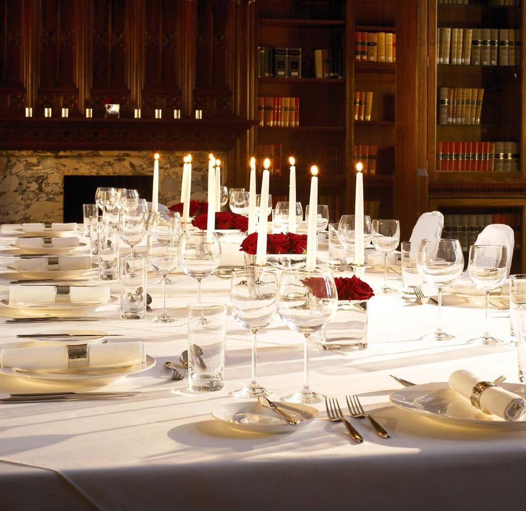 DE VERE BARS From a business lunch to a grand banquet or a private dinner, you ll find a host of dining options at De Vere Holborn Bars.