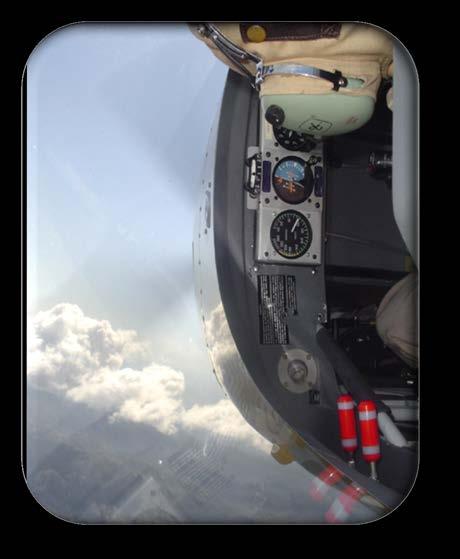 Training Commercially Certified Aerobatic Training Aircraft Extra 300L Piston Trainer Simulator Upset Training Full-Motion (Level D Preferred)