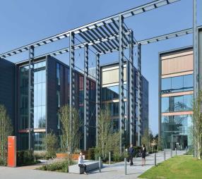 Farnborough Business Park, UK (50% interest) Farnborough Business Park is a high-quality business park located in Farnborough, Thames Valley (west of London). Spanning 46.