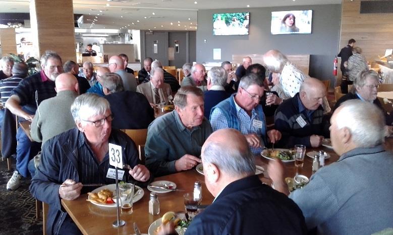 STAARS [Simply TAA Retired Staff] Function The recent STAARS meeting on 15 th November at the Moonee Valley Race Course was well attended; and the meals went down well.