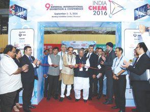 POST SHOW REPORT INAUGURAL CEREMONY The event was inaugurated by the Hon'ble Minister of Chemicals and
