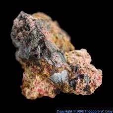 Neke rasprave vezane uz otkriće arsena spominjale su kamen, vjerojatno realgar (As 4 S 4 ) koji se miješao s biljnim uljem ili sapunom i zagrijavao, a tvar koja je sublimirala bio je čisti arsen