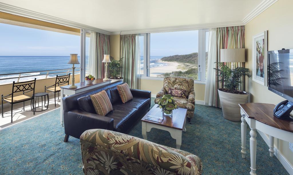 MAGNIFICENT BEACHSIDE SETTING Surrounded by the lush, coastal splendour of the Eastern Cape, the Wild Coast Sun offers outstanding accommodation with 396 sea-facing and garden-facing rooms.
