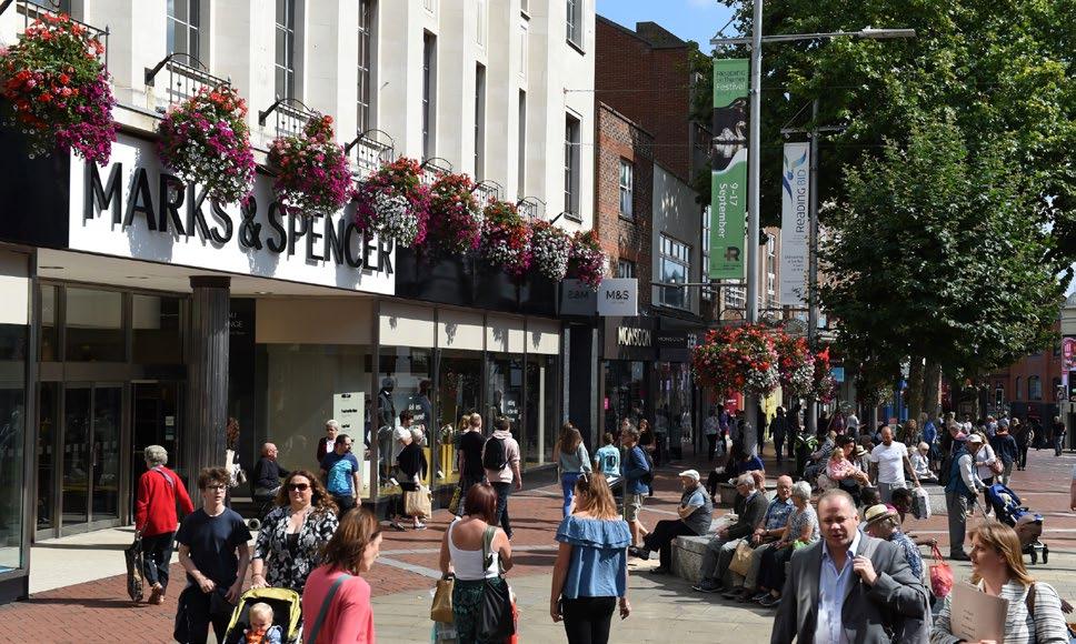 84 BROAD STREET BERKSHIRE RG1 2AP DEMOGRAPHICS Reading has a total population within its primary catchment of 698,000 and an estimated shopping population of 401,000, ranking the town 17th of PROMIS