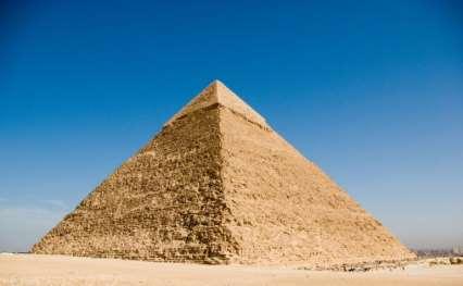 The Pyramid Shape Pyramid shape is symbol of Re, the sun god Pharaohs were considered his sons Mimics the sun s rays The pharaoh s could then climb the rays to the heavens to join Re Where the