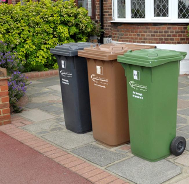 Grey waste bin Collected weekly Grey bins are for household waste and items that cannot be put in brown bins, such as: 3 Food scraps 3 Nappies 3 Cling film and polystyrene 3 Meat trays 3 Yoghurt pots