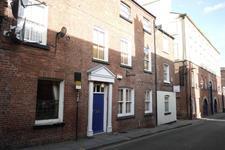Suite 4, Vincent House, 136 Westgate, Wakefield, West Yorkshire, WF2 9SR Well appointed self contained office suite To Let Well appointed accommodation Integral WC and wash handbasin Grade II