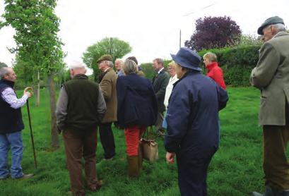 CLUB NEWS CLUB NEWS 2017 FOLD VISIT The weather in Spring 2017 had been very good, but would it be kind to club members as seventeen of them gathered in deepest Herefordshire on April 30th to visit