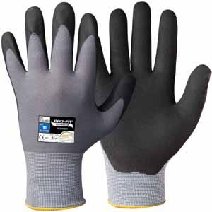 The patented micro-capillary nitrile foam technology that is incorporated in the gloves draws oil and water aside and thus frees up the palm surface of the glove for a solid grip.
