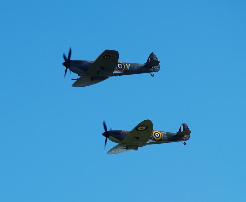 P a g e 4 Battle of Britain 75 Events At 11.