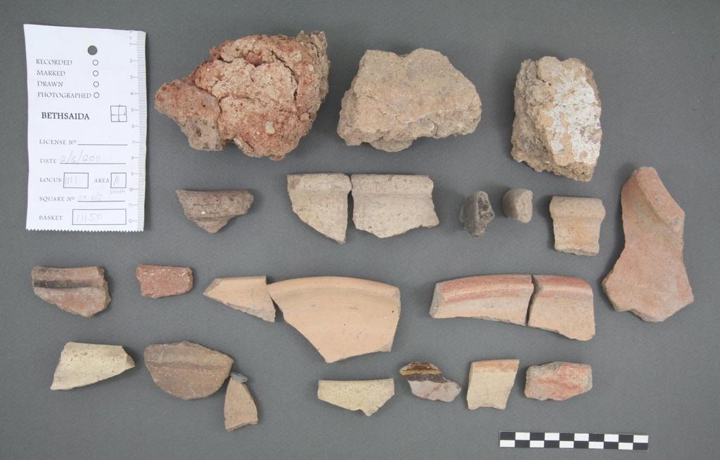 Figure 15, Locus 1136, basket 11150, Iron Age IIA shards, red