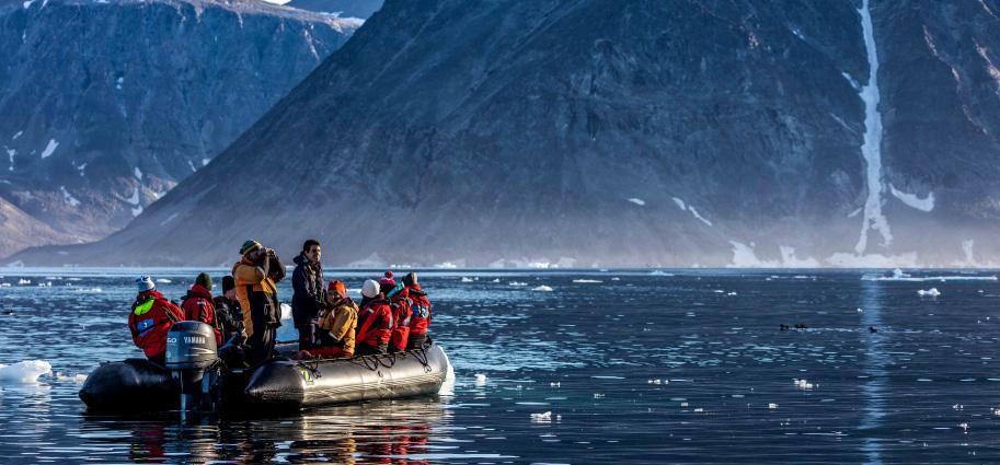 CANADIAN ARCTIC: 2019 TRIP NOTES Classic Northwest Passage and Greenland 31 AUG 12 SEP 2019 12 NIGHTS / 13 DAYS STARTS CAMBRIDGE BAY CELEBRATE CANADA'S ARCTIC CULTURE, HISTORY, WILDERNESS AND