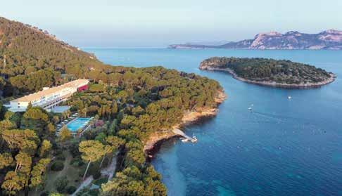 HONOURING 75 YEARS OF HISTORY 2005 Coinciding with the Barceló Group s 75th anniversary, the company purchased the Barceló Formentor hotel, one of the most emblematic establishments in Mallorca and